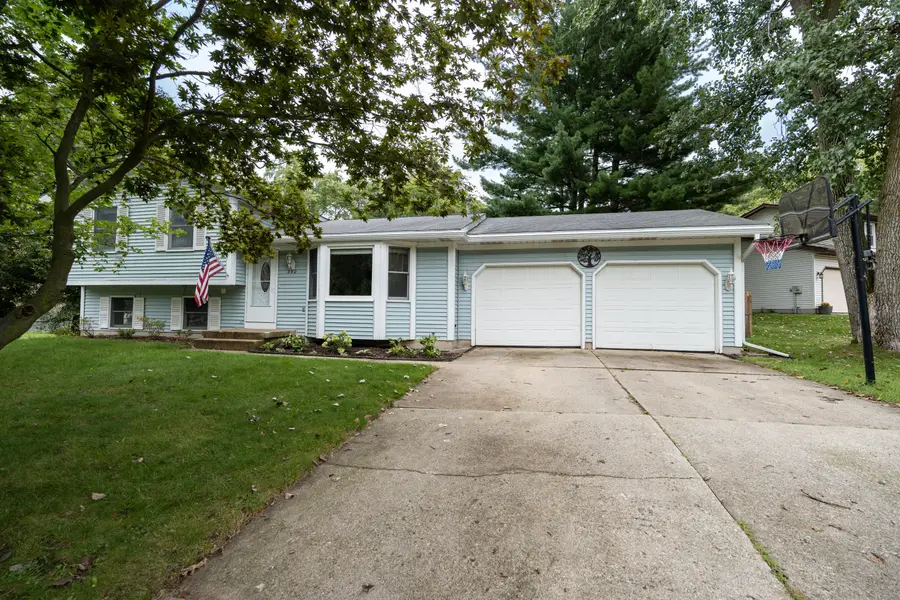 890 Gabrielle Court Ne, Grand Rapids, MI 49505 - #3