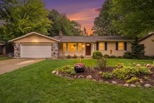 7258 Yorkshire Drive, Hudsonville, MI 49426