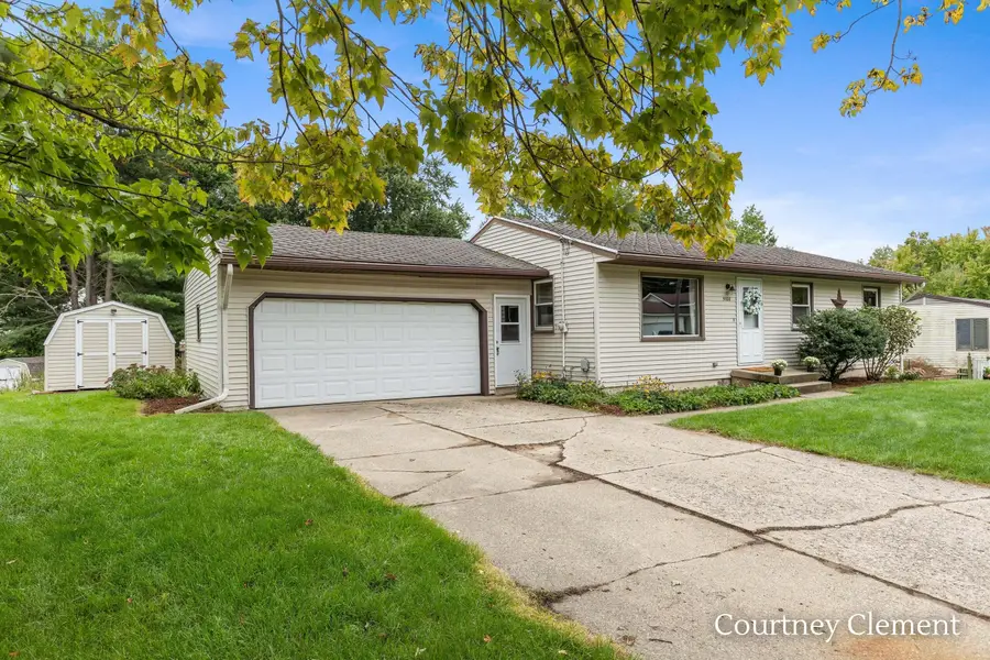 5108 Pleasant Creek Avenue Ne, Comstock Park, MI 49321 - #2