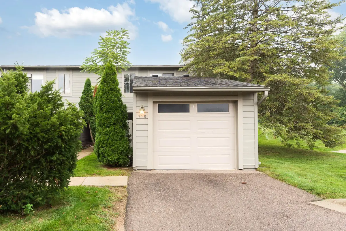718 Watersedge Drive, Ann Arbor, MI 48105 - #1