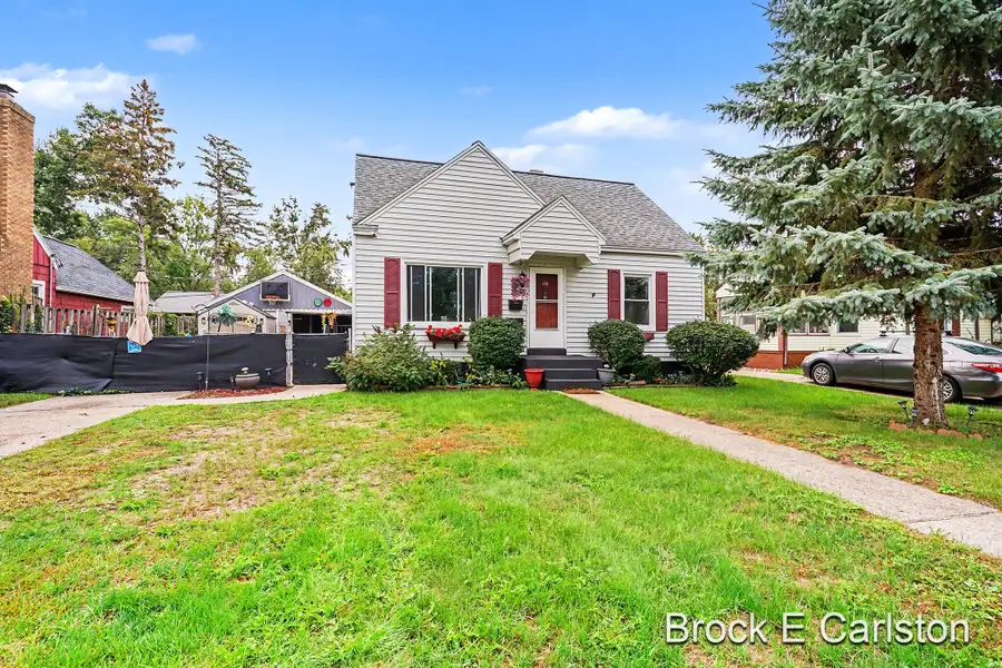 2996 Roosevelt Road, Roosevelt Park, MI 49441 - #3
