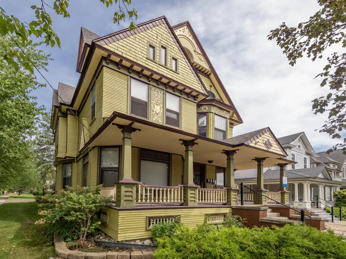 838 W Main Street, Kalamazoo, MI 49007 - #1