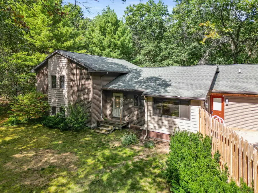 2341 E 95th Street, Newaygo, MI 49337 - #2
