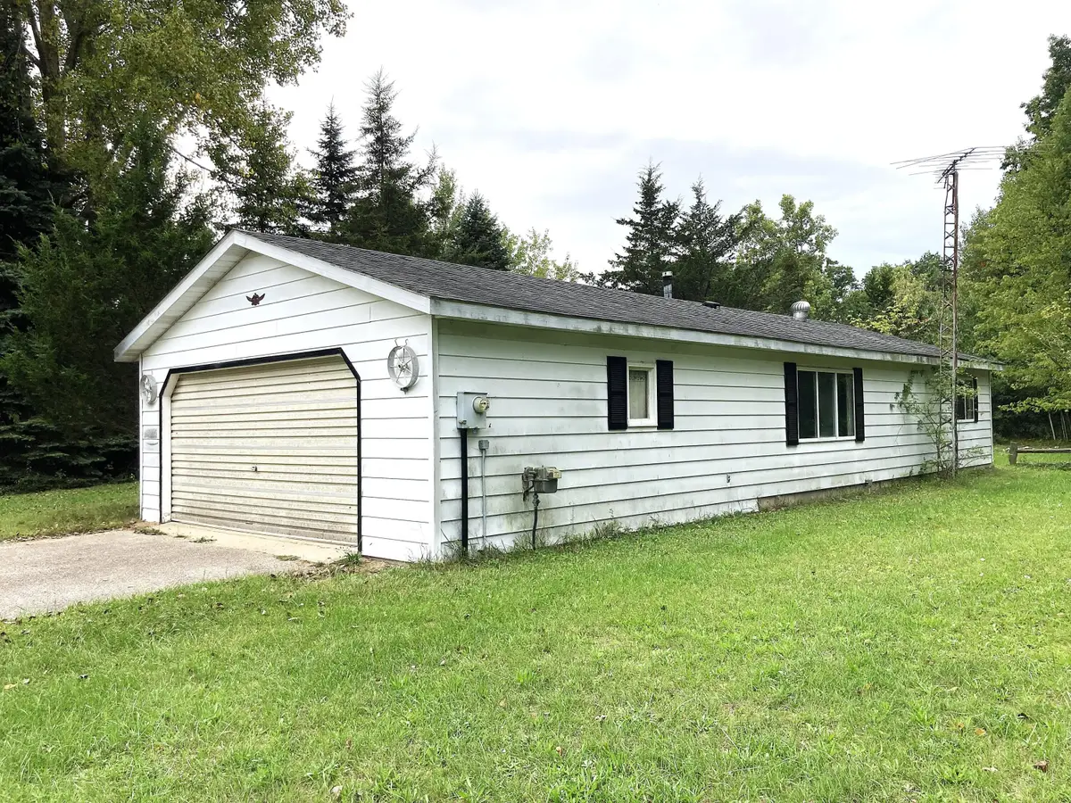 9323 Eva Drive, Crystal, MI 48818 - #1
