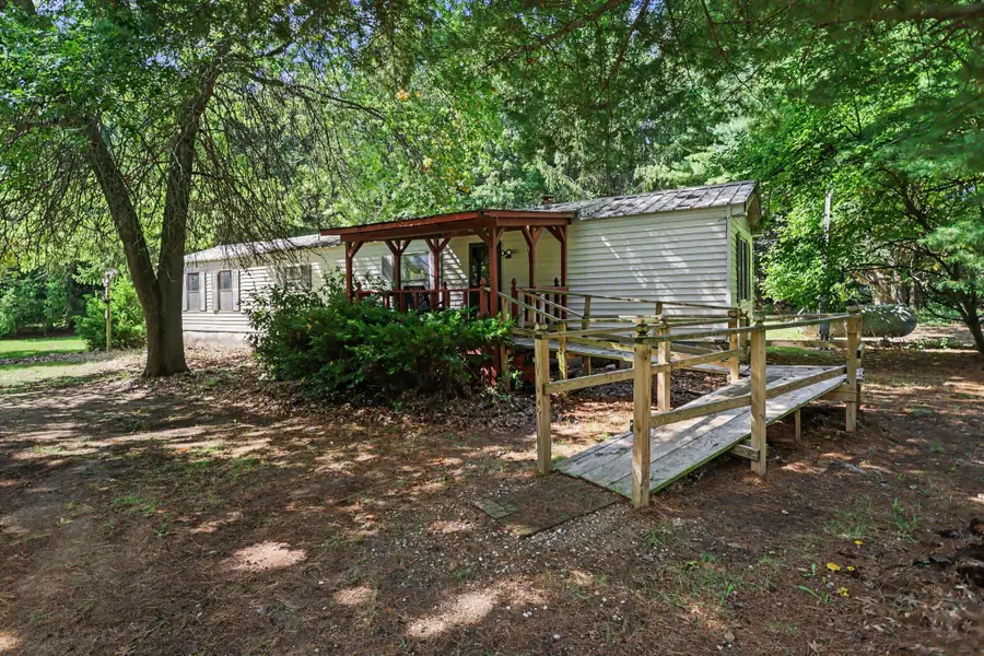 11385 Wildwood Drive, Marshall, MI 49068 - #2