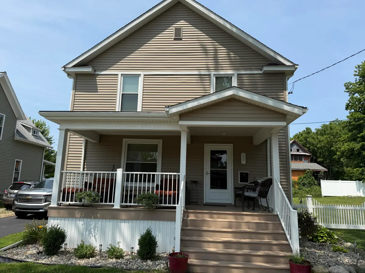 307 Perry Street, Albion, MI 49224 - #1