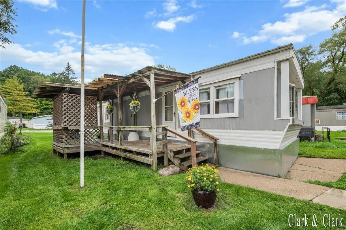 6495 Bodie Street Ne, Rockford, MI 49341 - #1