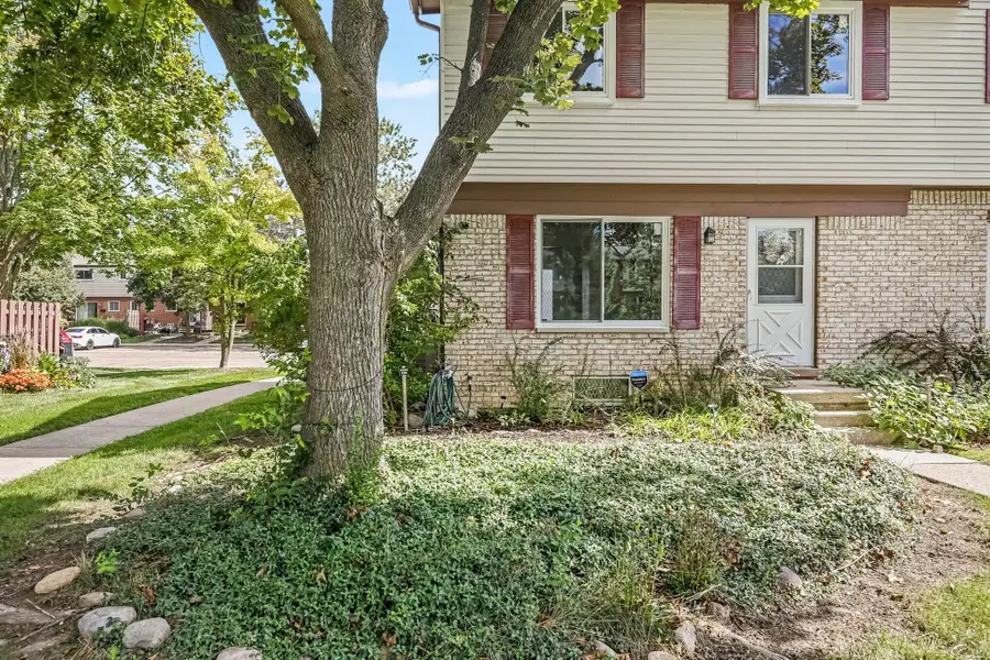 197 Sheffield Drive, Saline, MI 48176 - #2