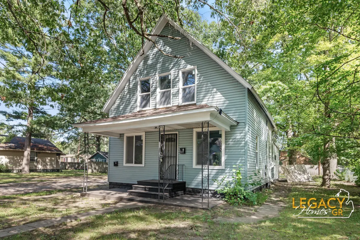 2328 7th Street, Muskegon Heights, MI 49444 - #1
