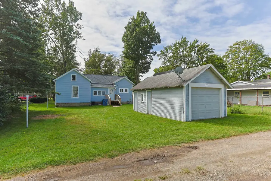 1331 Hickory Street, Niles, MI 49120 - #2