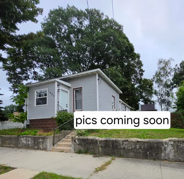 1457 Palmer Avenue, Muskegon, MI 49441