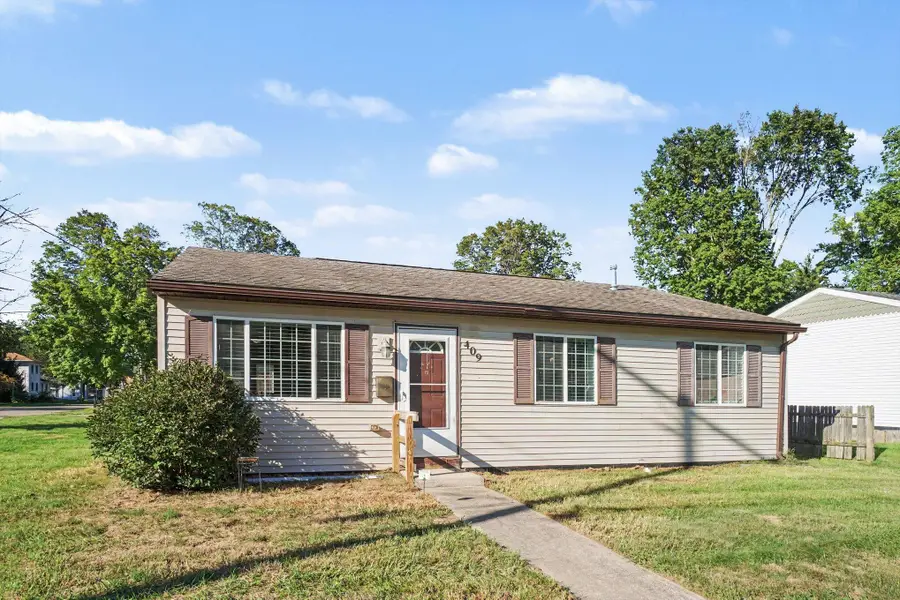 409 E Division Street, Vicksburg, MI 49097 - #2