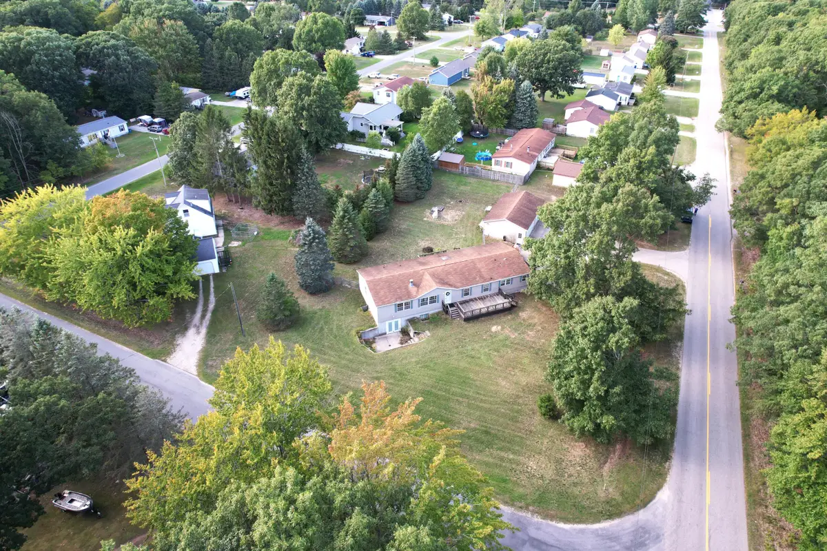 1852 N Lincoln Road, Ludington, MI 49431 - #1