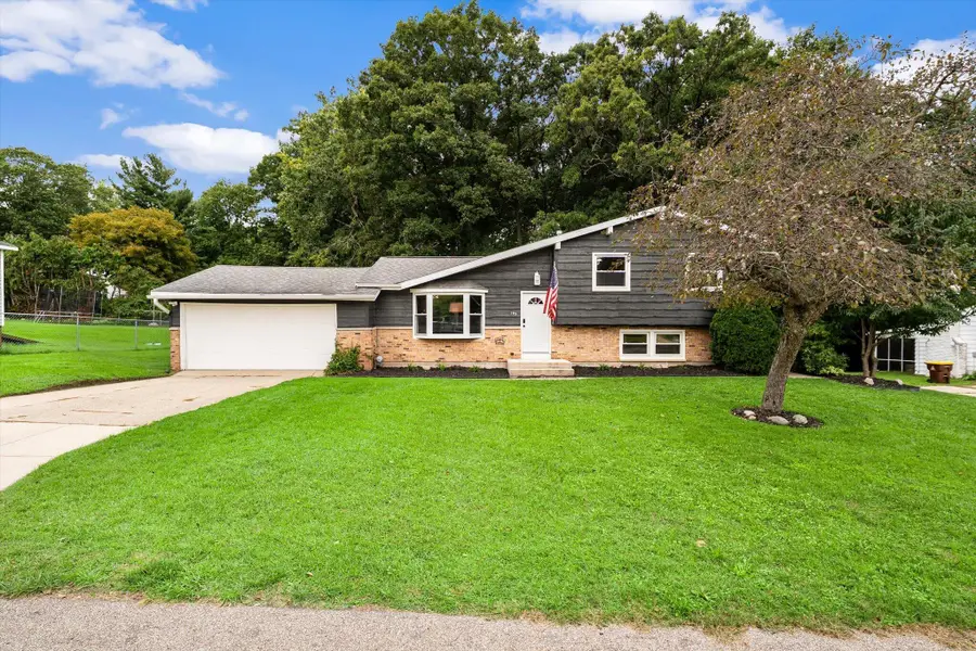 193 Lantern Drive Nw, Comstock Park, MI 49321 - #3