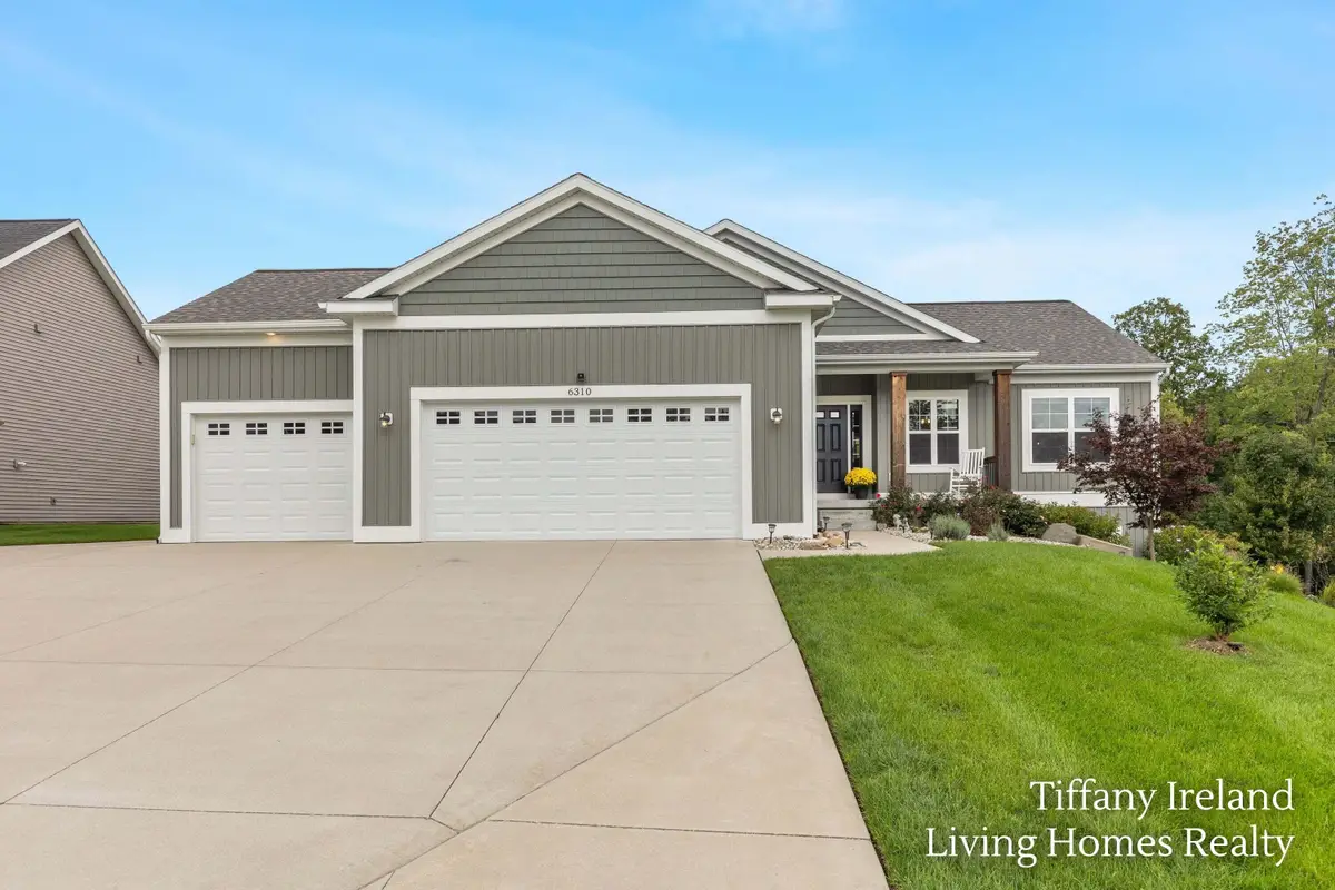 6310 Bentley Drive Ne, Belmont, MI 49306 - #1