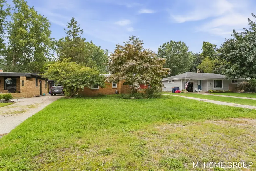828 W 24th Street, Holland, MI 49423 - #3