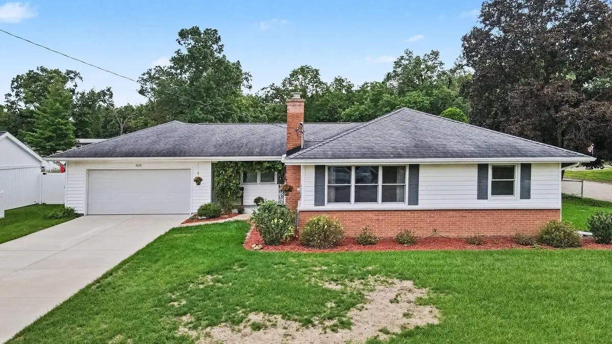 5215 Grosse Pointe Street, Portage, MI 49024 - #1