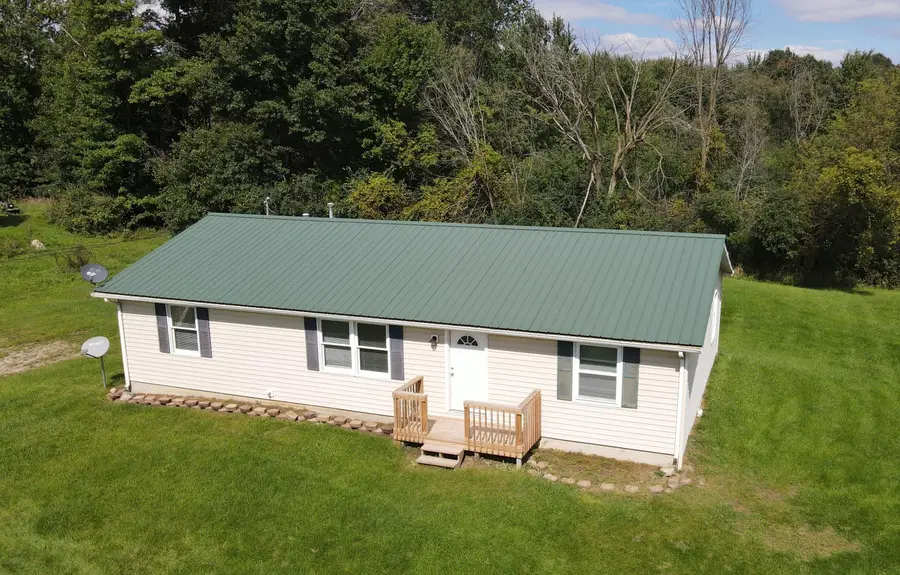 2340 E Mosherville Road, Jonesville, MI 49250 - #2
