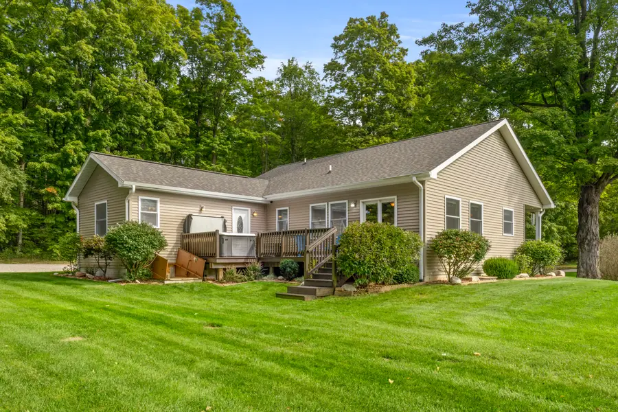 7686 Indian Hill Road, Honor, MI 49640 - #3