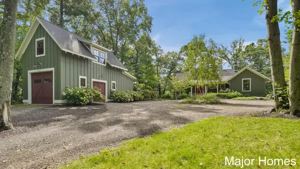 9422 Cottage Park Drive, Greenville, MI 48838