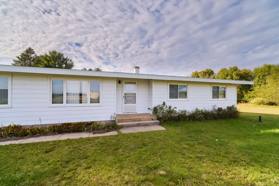 2184 Chippewa Highway, Manistee, MI 49660 - #2