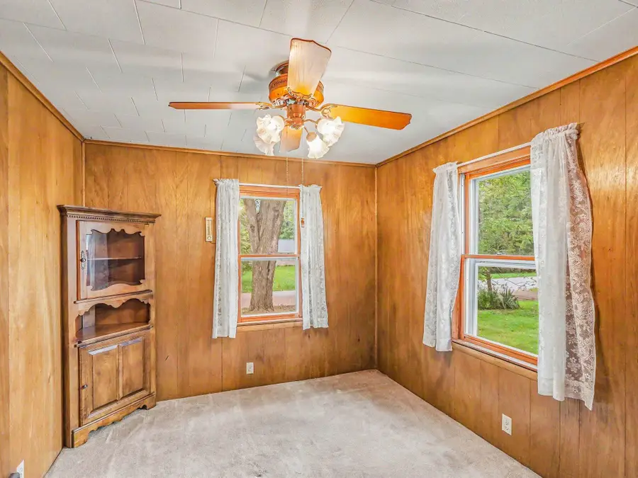 595 Royal Drive, Jackson, MI 49202 - #3