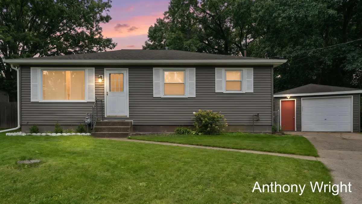 3630 Mallory Avenue Sw, Wyoming, MI 49519 - #1