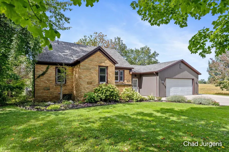 9379 Kalamazoo Avenue Se, Caledonia, MI 49316 - #2