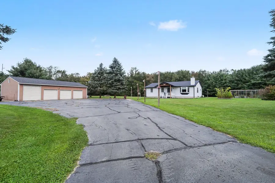 3532 W Xy Avenue, Schoolcraft, MI 49087 - #2