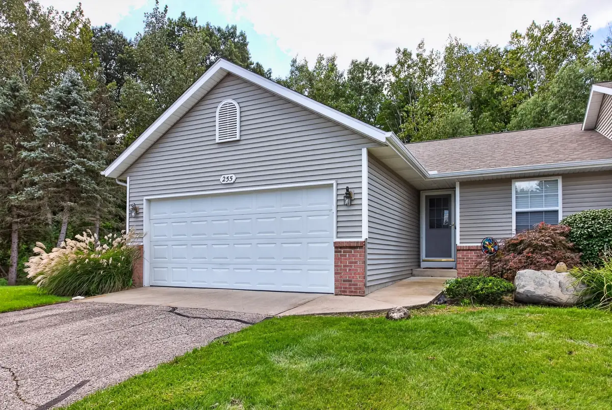 255 Timber Creek Circle Nw, Comstock Park, MI 49321 - #1