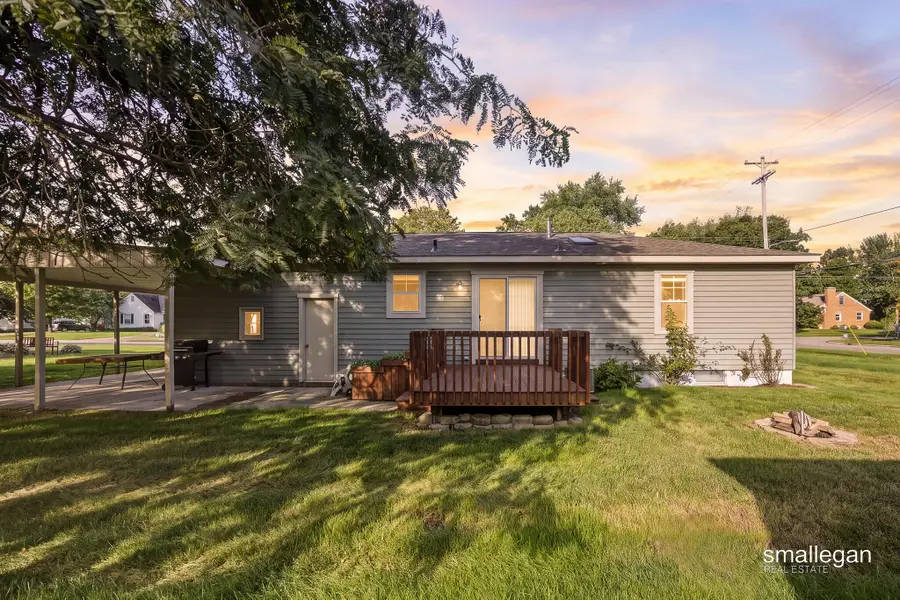 5588 Park Avenue, Hudsonville, MI 49426 - #2