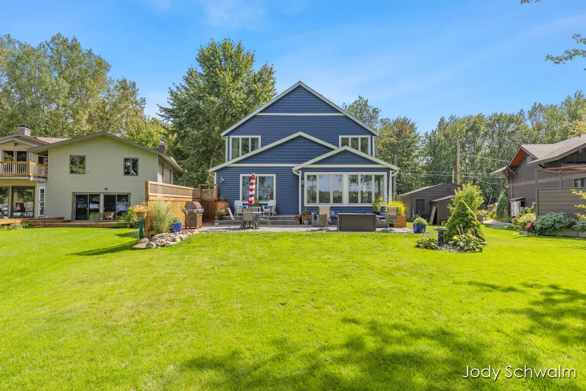 7121 Hass Drive Ne, Comstock Park, MI 49321 - #1