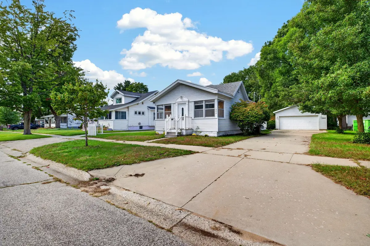 1842 Mills Avenue, Muskegon, MI 49445 - #1