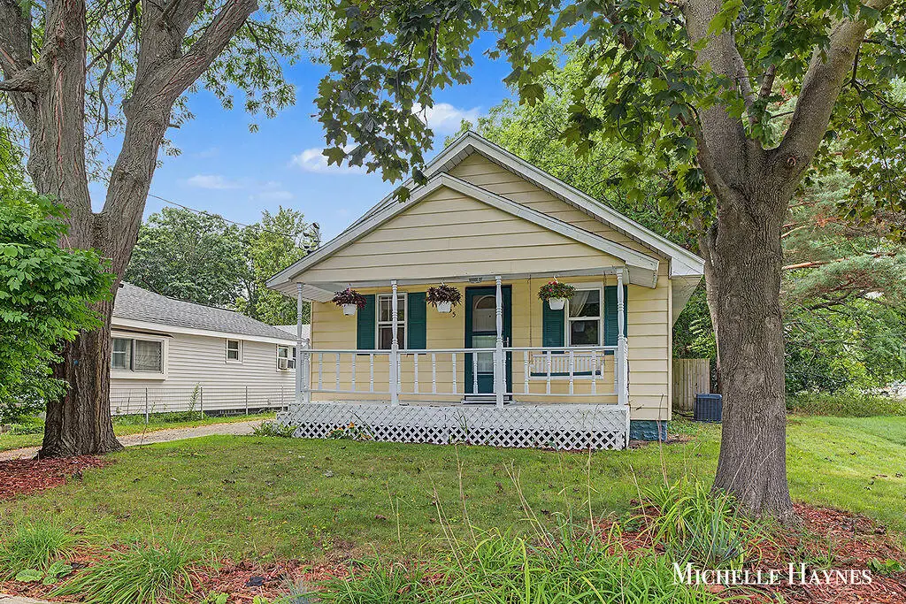 5055 Haughey Avenue Sw, Wyoming, MI 49548 - #1