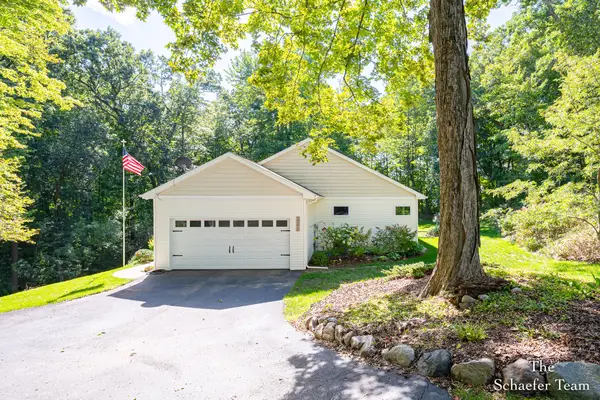 10920 Foreman Street Se, Lowell, MI 49331