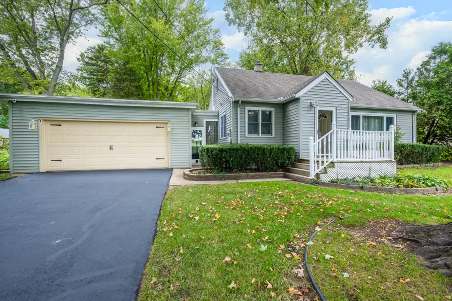 2286 Washington Avenue, Saint Joseph, MI 49085 - #2