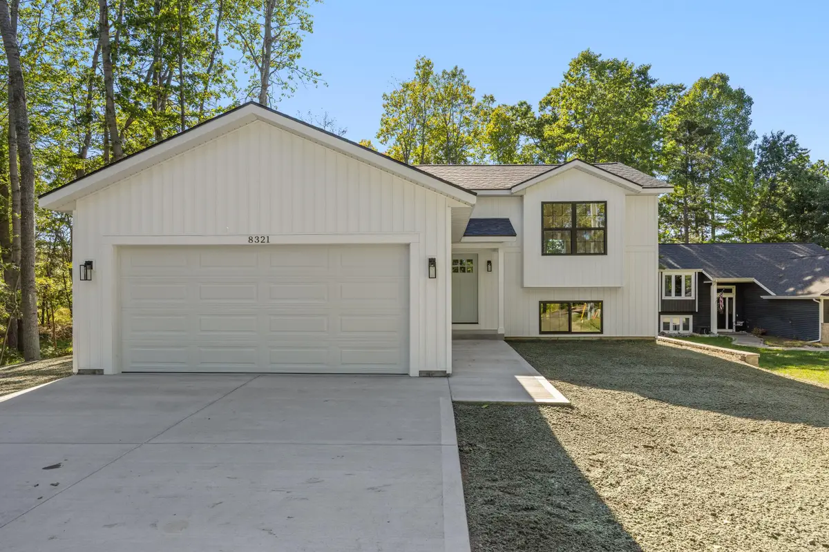 8321 W Royal Road #46, Stanwood, MI 49346 - #1