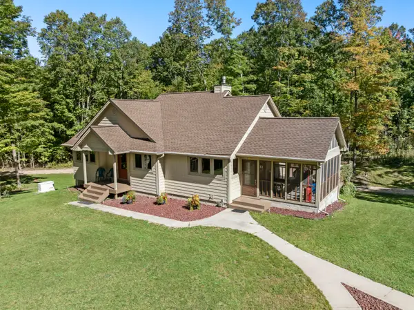 21125 Valencourt Road, Copemish, MI 49625
