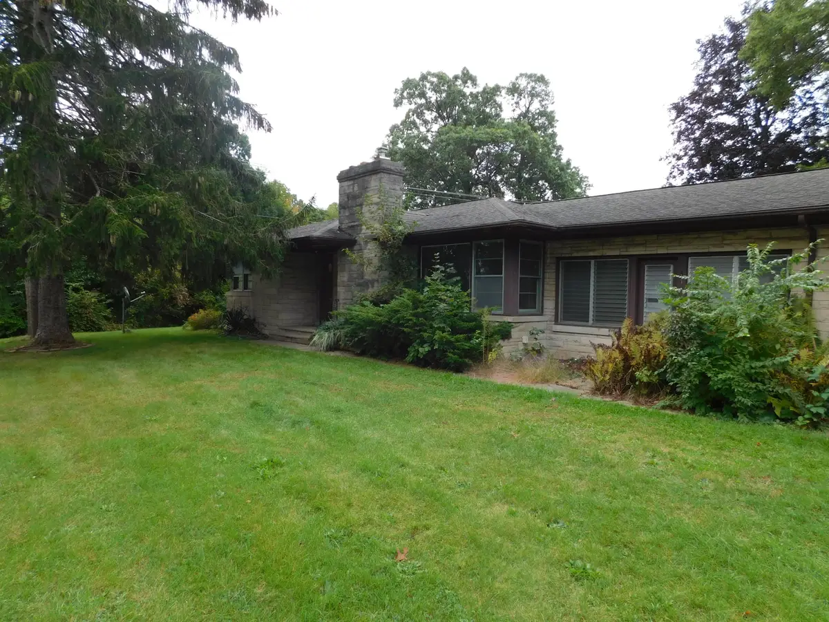 460 Collins Avenue, Benton Harbor, MI 49022 - #1