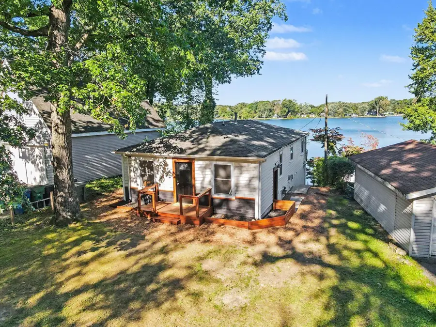 52698 Twin Lakeview Drive, Dowagiac, MI 49047 - #2