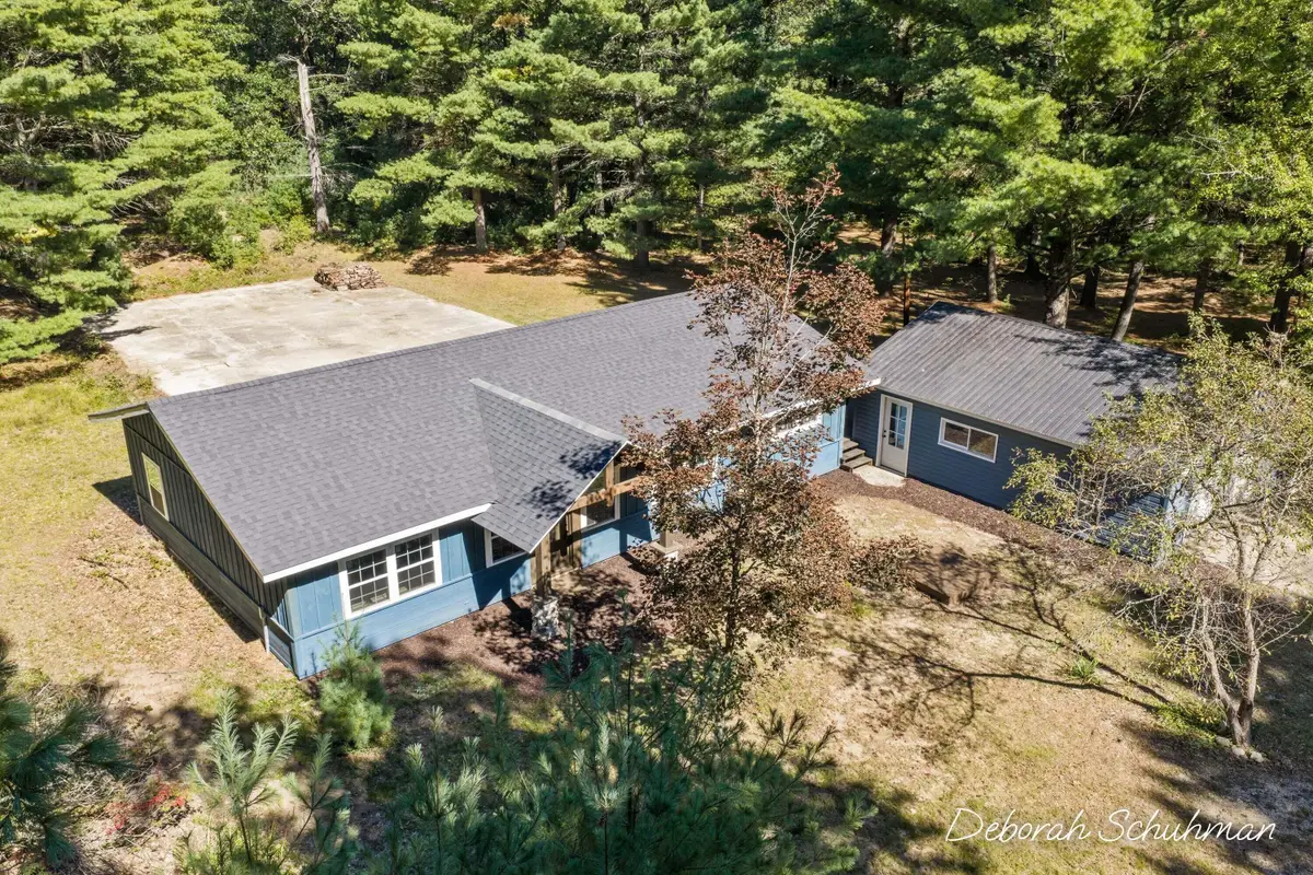 5267 E 28th Street, Big Prairie, MI 49349 - #1