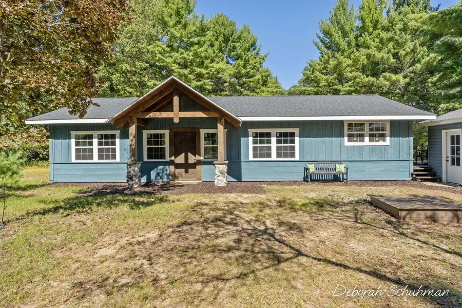 5267 E 28th Street, Big Prairie, MI 49349 - #2