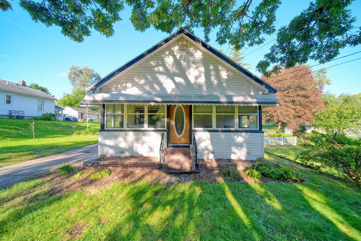 714 S Sutton Road, Jackson, MI 49203 - #1