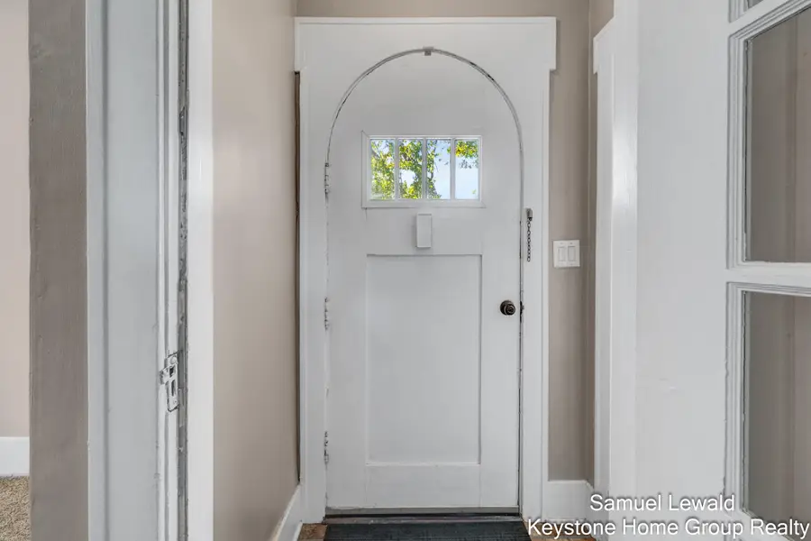213 E Milham Avenue, Portage, MI 49002 - #3