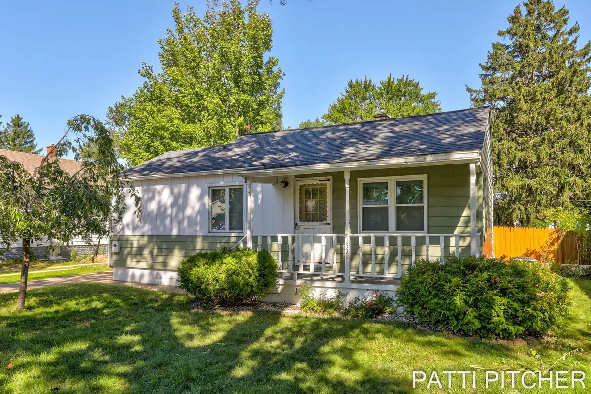 1531 Pennoyer Avenue, Grand Haven, MI 49417 - #1