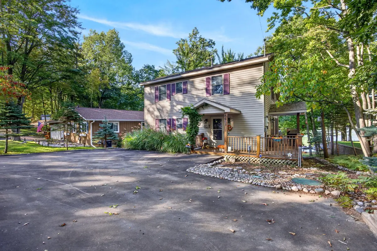 8665 N Island Drive #2, Canadian Lakes, MI 49346 - #1