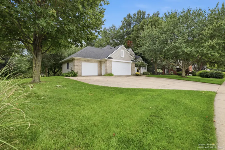 4320 Abby Lane Sw, Wyoming, MI 49418 - #3