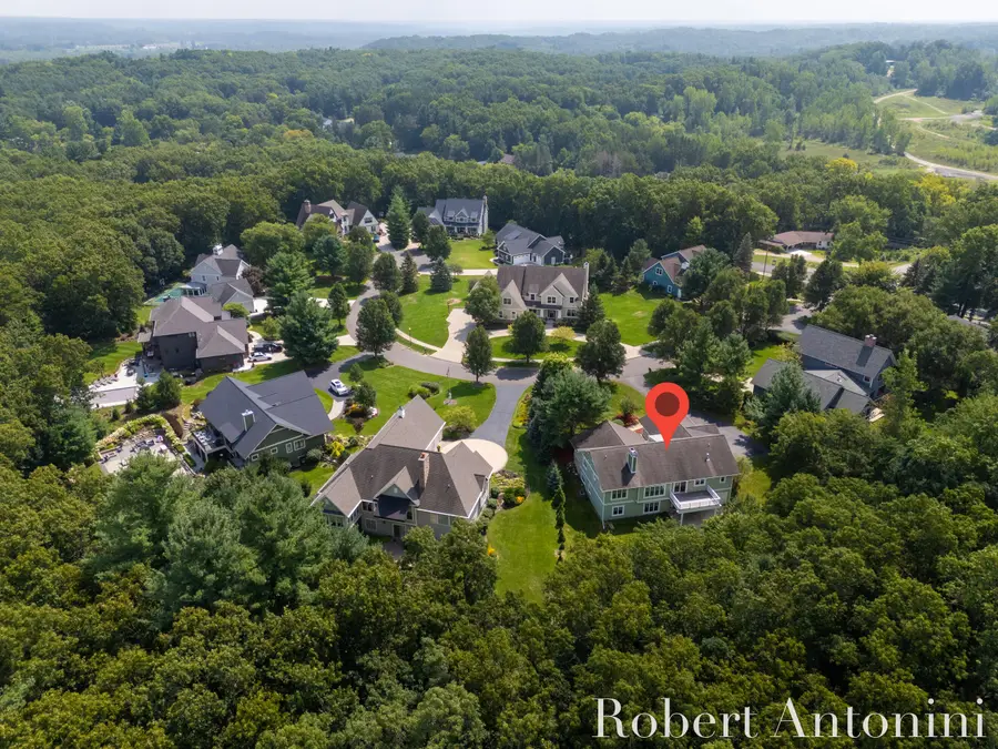 2025 Pine Nook Court Ne, Grand Rapids, MI 49525 - #2