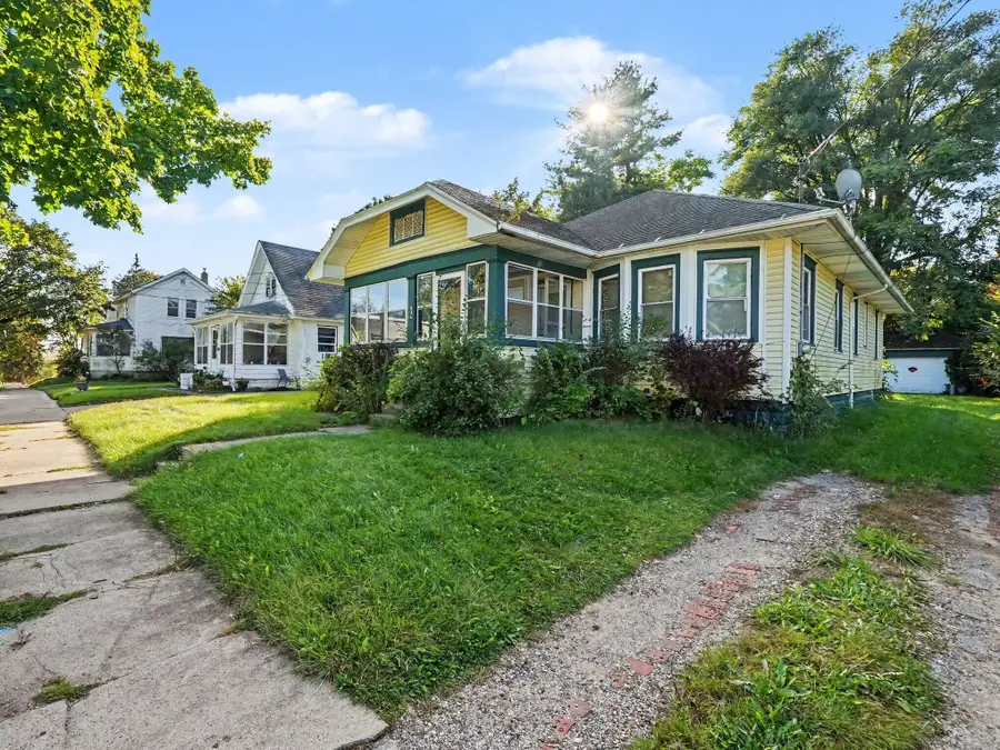 934 S Gorham Street, Jackson, MI 49203 - #3