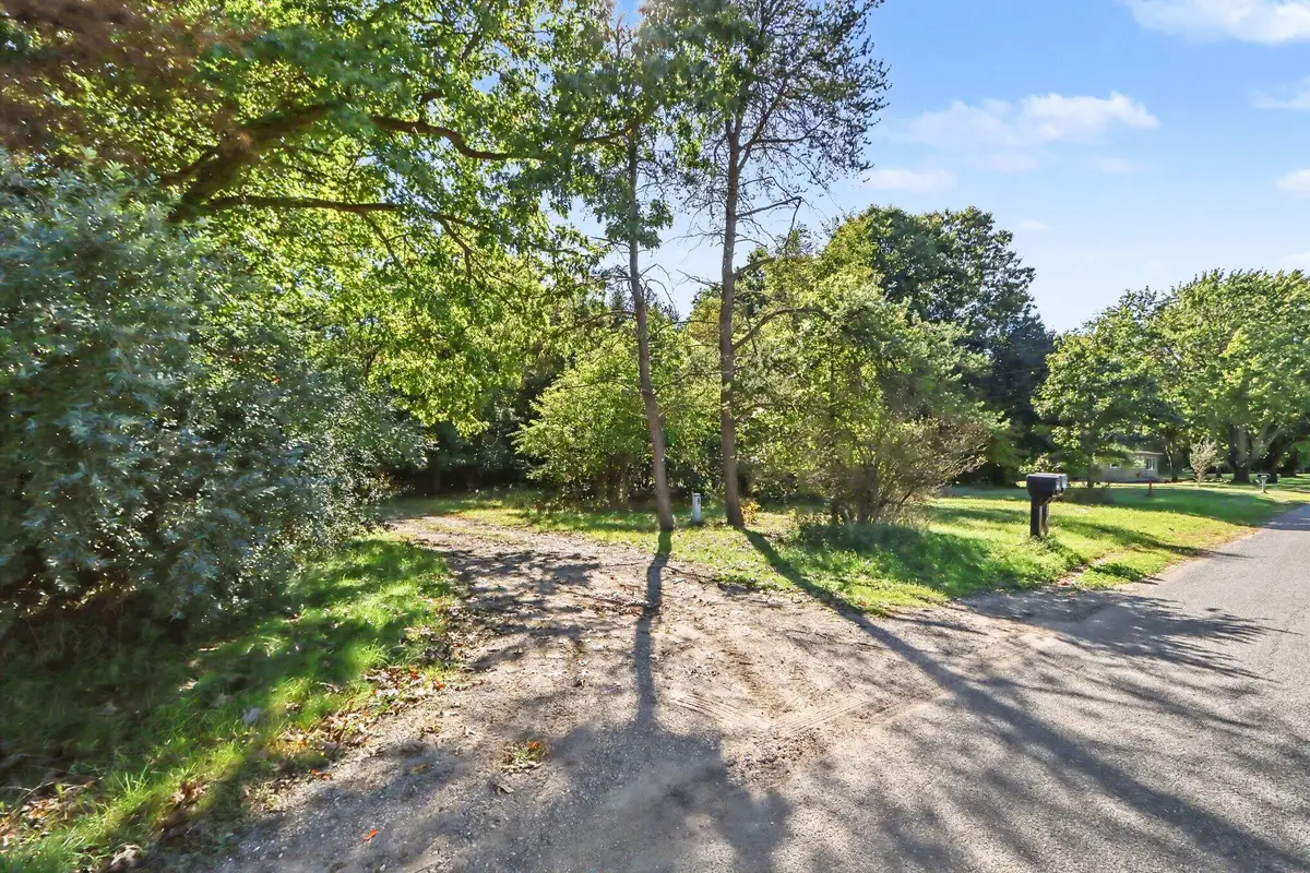 36651 47th Avenue, Paw Paw, MI 49079 - #1